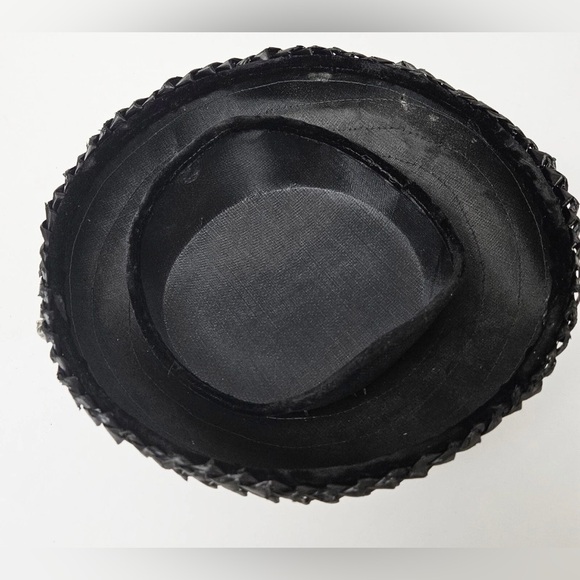Vintage 1950s Glossy Black Woven Straw Saucer Mushroom Brim Hat W/ Rhinestones - Picture 2 of 3